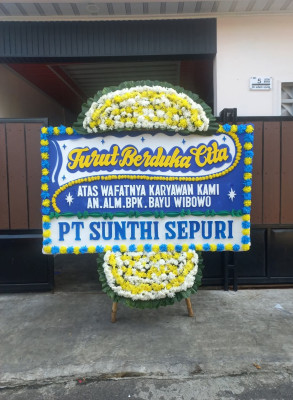 Papan Bunga Duka di Karya Murni