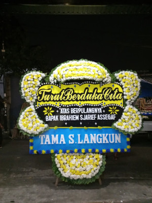 Papan Bunga Duka di Karya Murni